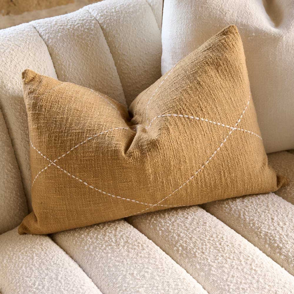 Ravo Cushion