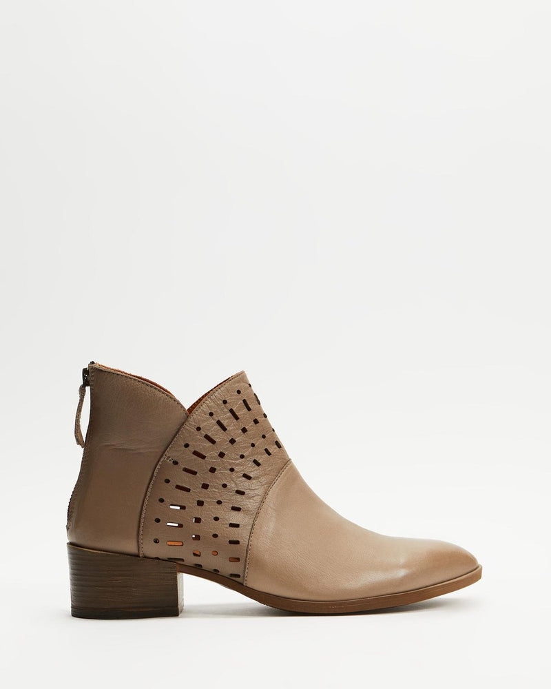 Bueno Shoes -Sammuel Boot - Drift Home and Living